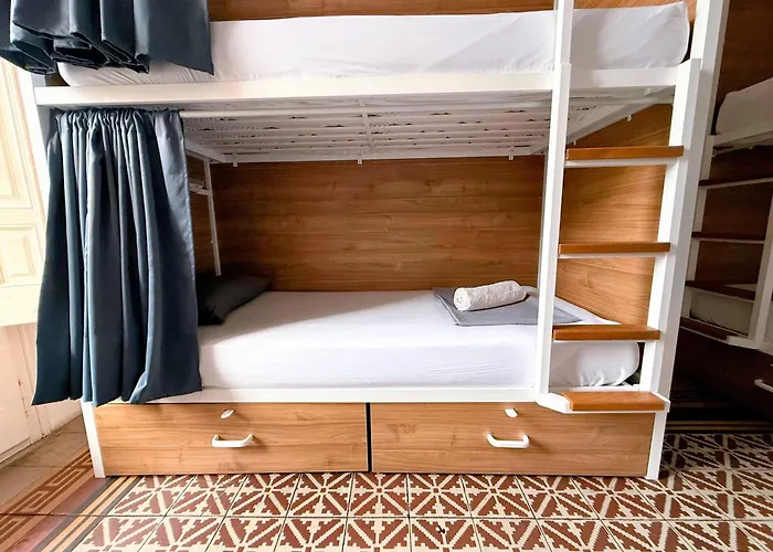 Fabrizzio'S Petit